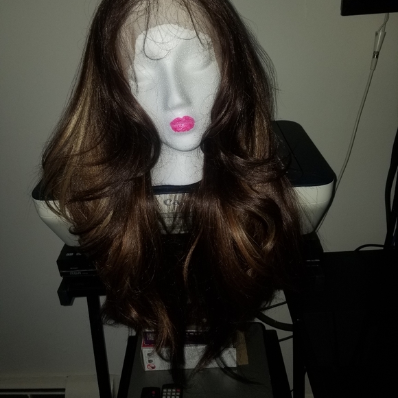 Lace front wig - Picture 2 of 14